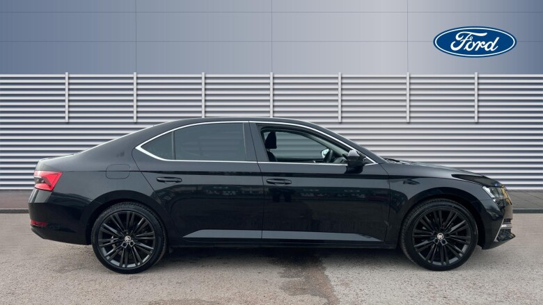 Skoda Superb 1.4 TSI iV SE L DSG 5dr Hatchback